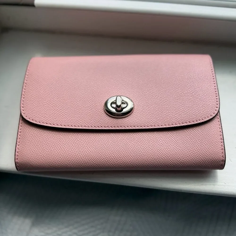 Coach F21696 Light Pink Crossbody Clutch Purse - No Chain!